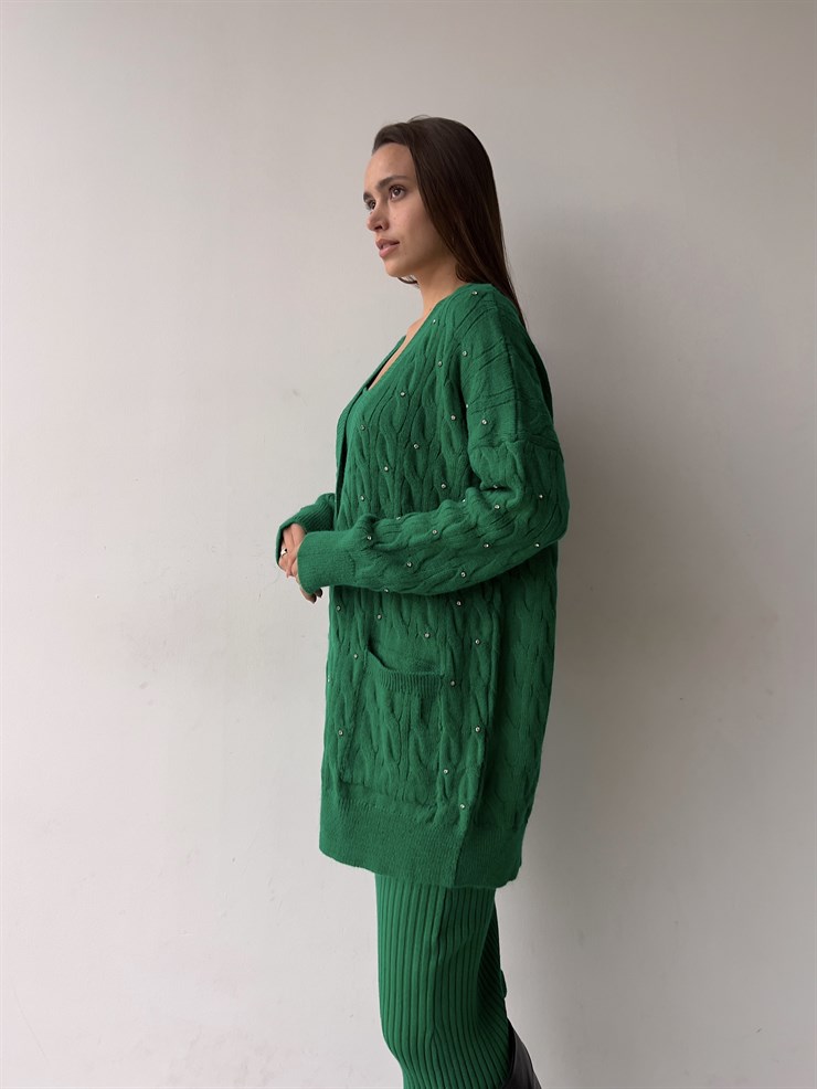 Parlak Taş Düğmeli Yanları Cepli Salaş Boey Kadın Yeşil Triko Hırka 23K000159