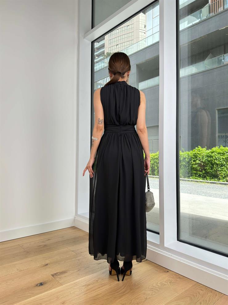 Yarım Boğazlı Belden Oturtmalı Pavel Kadın Siyah Elbise 24Y438