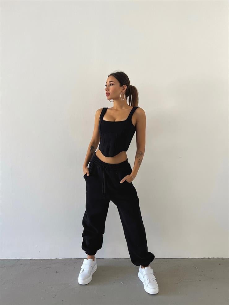 Kapüşonlu Crop Sweat Kalın Askılı Korse Görünümlü Crop Beli Ve Paçası Lastikli Eşofman Altı Pavlik Kadın Siyah Üçlü Takım 23K000464