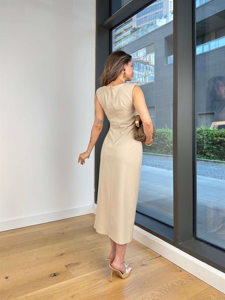 Kolsuz Eteği Yırtmaçlı Pelinda Bej Kadın Midi Elbise 25Y133