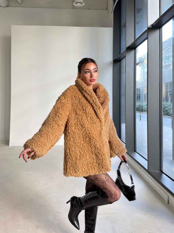 Önü Kapamalı Peluş Pevrida Camel Kadın Kürk Mont 26K144