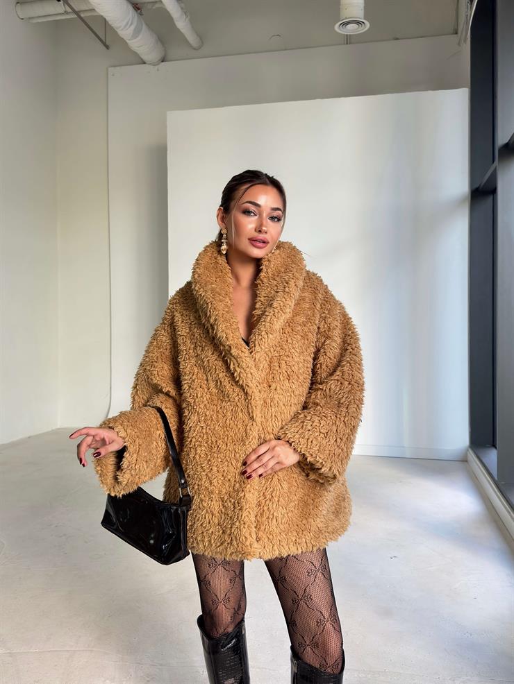 Önü Kapamalı Peluş Pevrida Camel Kadın Kürk Mont 26K144
