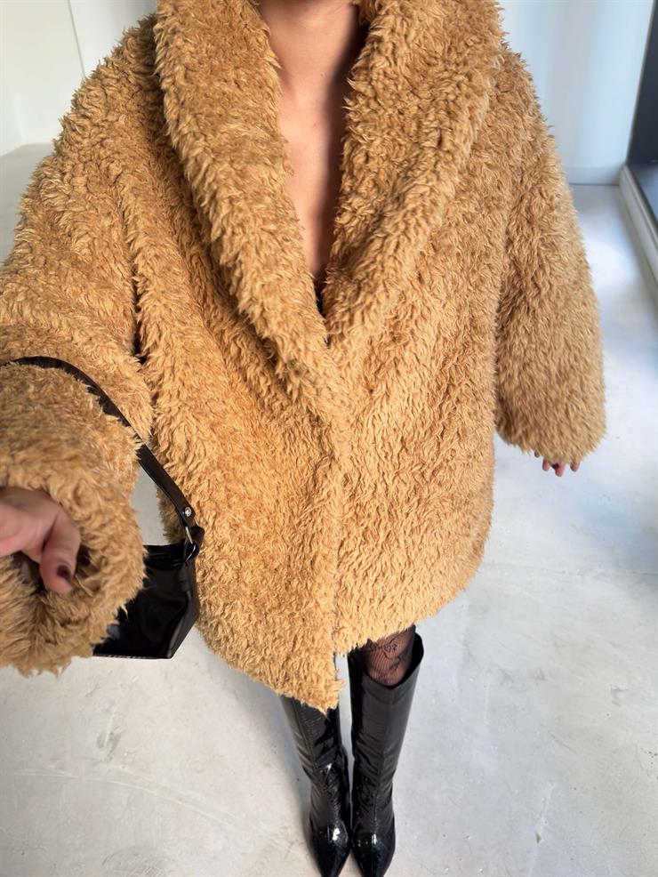 Önü Kapamalı Peluş Pevrida Camel Kadın Kürk Mont 26K144