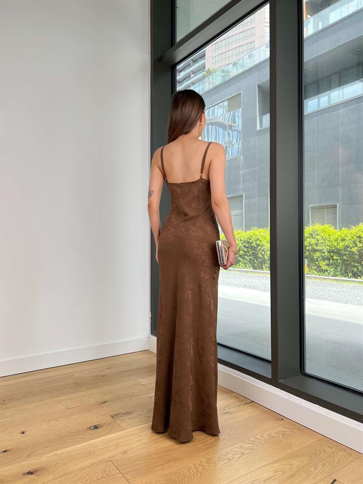 Degaje Yaka Askılı Piranda Desenli Kahve Elbise 25Y336