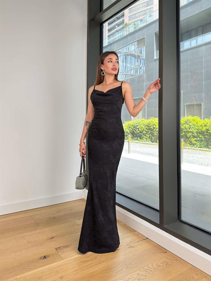 Degaje Yaka Askılı Piranda Desenli Siyah Elbise 25Y336