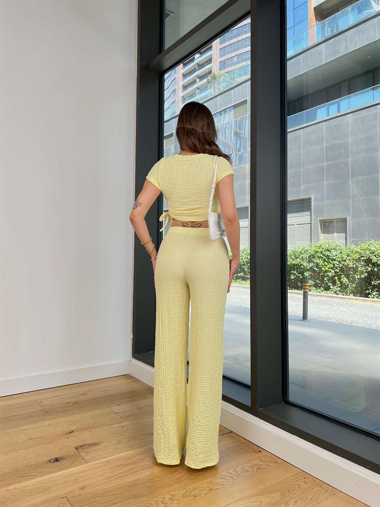Büzgülü Kısa Kol Crop Yüksek Bel Pantolon Plende Sarı Kadın Takım 25Y498