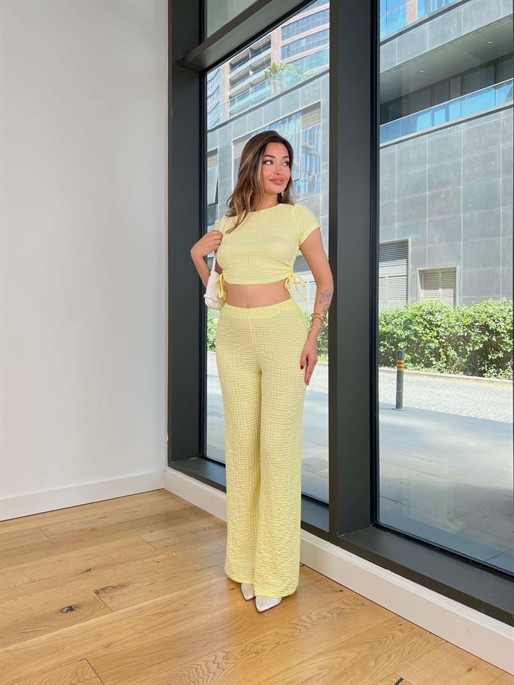 Büzgülü Kısa Kol Crop Yüksek Bel Pantolon Plende Sarı Kadın Takım 25Y498