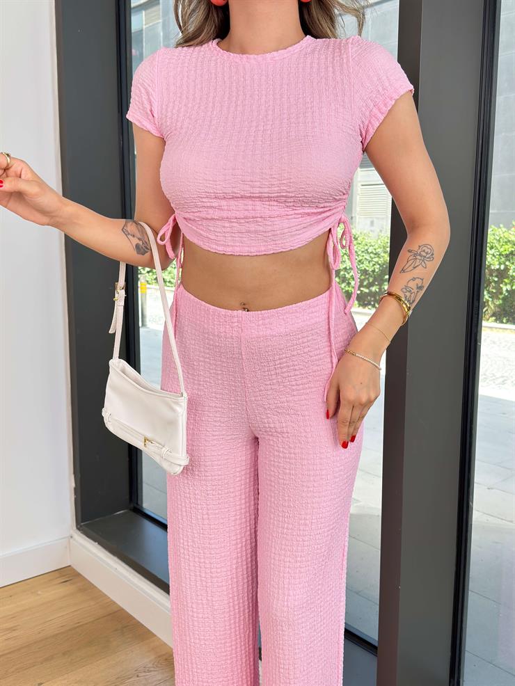 Büzgülü Kısa Kol Crop Yüksek Bel Pantolon Plende Pembe Kadın Takım 25Y498