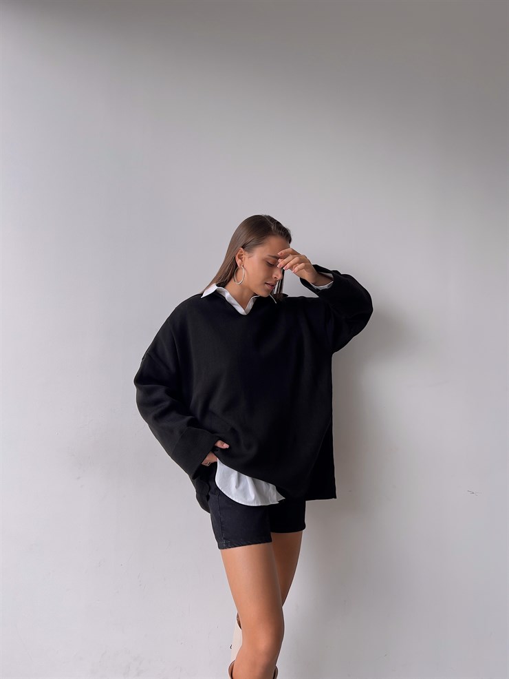Polo Yaka Uzun Kol Oversize Kadın Siyah Kazak 23K000192