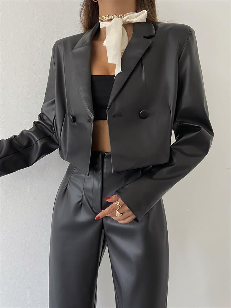 Önü Düğme Kapamalı Prokhop Kadın Siyah Crop Vegan Deri Ceket 23K000476