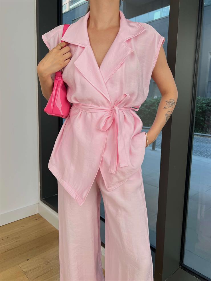 Belden Kuşaklı Kruvaze Yelek Bol paça Pantolon Pushin Pembe Kadın Takım 25Y379