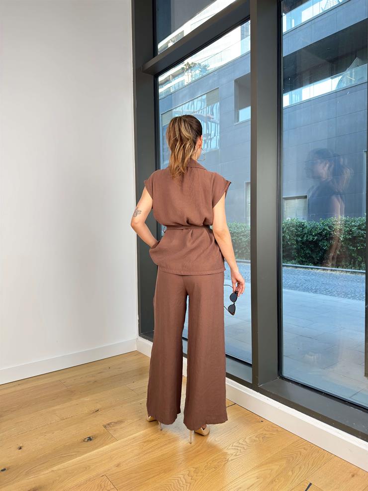 Belden Kuşaklı Kruvaze Yelek Bol paça Pantolon Pushin Kahve Kadın Takım 25Y379