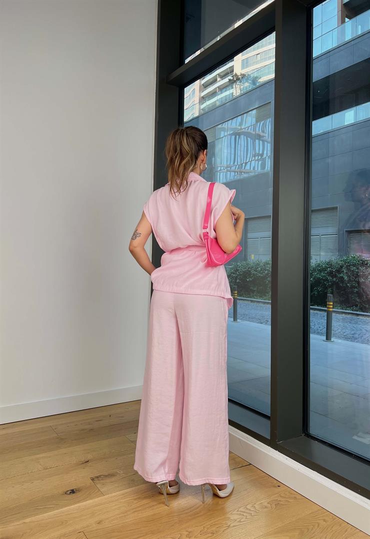 Belden Kuşaklı Kruvaze Yelek Bol paça Pantolon Pushin Pembe Kadın Takım 25Y379