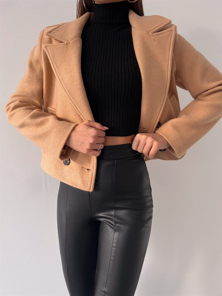 Düğme Kapamalı Yanları Cepli Radu Kadın Camel Ceket 23K000274