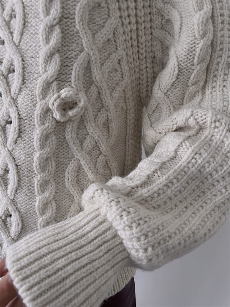 Bisiklet Yaka Desenli Rangel Kadın Bej Kazak 23K000256