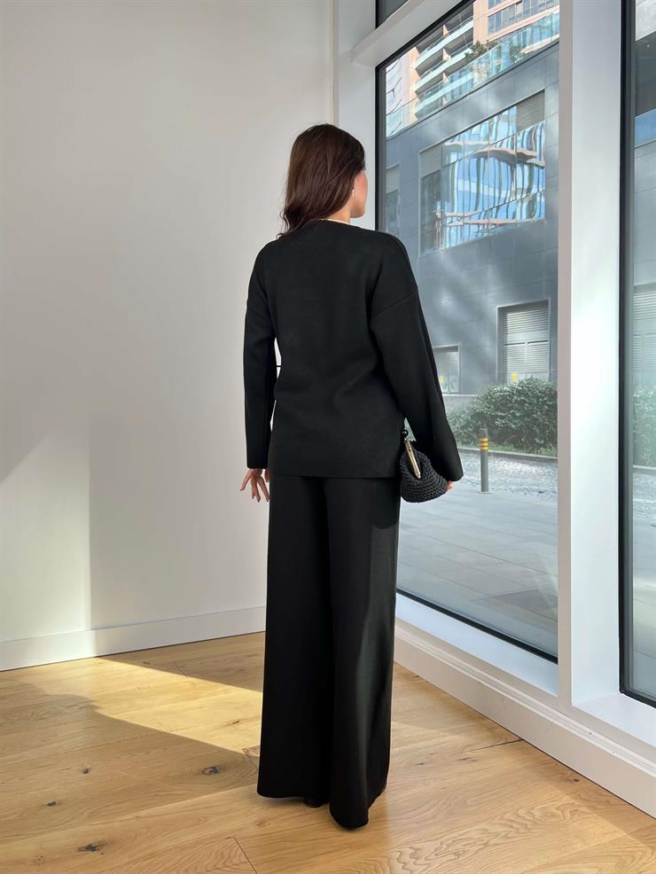 Kruvaze Yaka Yandan Bağlamalı Bluz Bol Paça Pantolon Rasmus Siyah Kadın Triko Takım 25K224