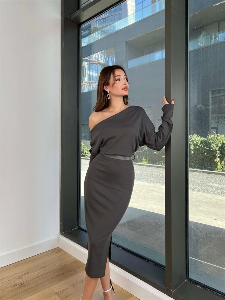 Tek Omuz Fitilli Beli Kemerli Renato Kadın Füme Midi Elbise 24k328