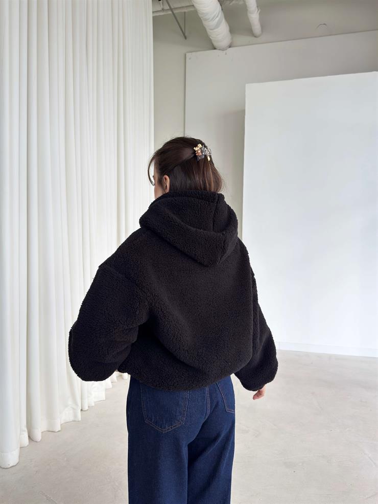 Cepli Önü Fermuarlı Renle Siyah Kadın Kapüşonlu Peluş Mont 26K344