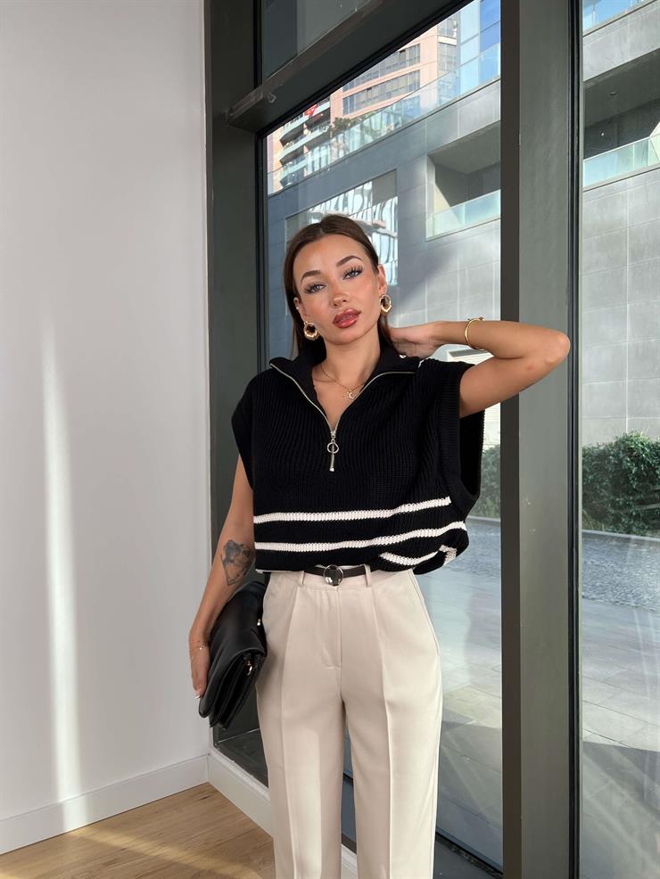 Yarım Fermuarlı Renz Çizgili Kadın Siyah Süveter 24k248