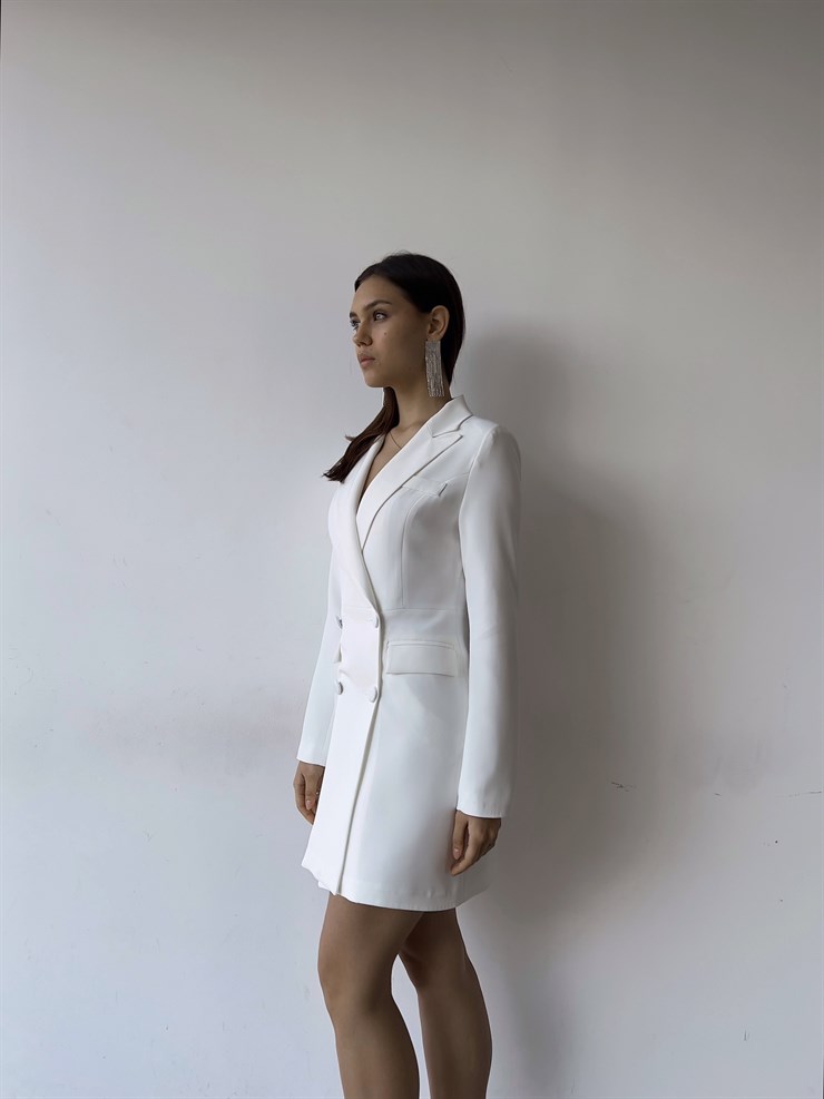 Kruvaze Yaka Yan Zincir Detay Uzun Kol Riera Kadın Ekru Ceket 23K000376