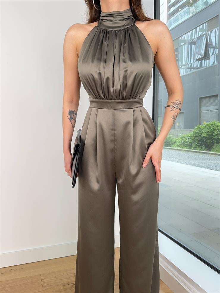 Boğazlı Kolsuz Drape Detaylı Bol Paça Rivaldo Kadın Haki Tulum 24Y119