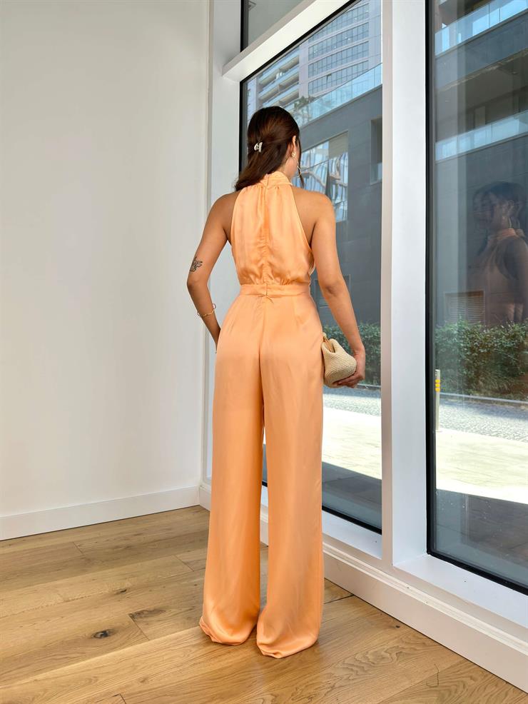Boğazlı Kolsuz Drape Detaylı Bol Paça Rivaldo Kadın Somon Tulum 24Y119