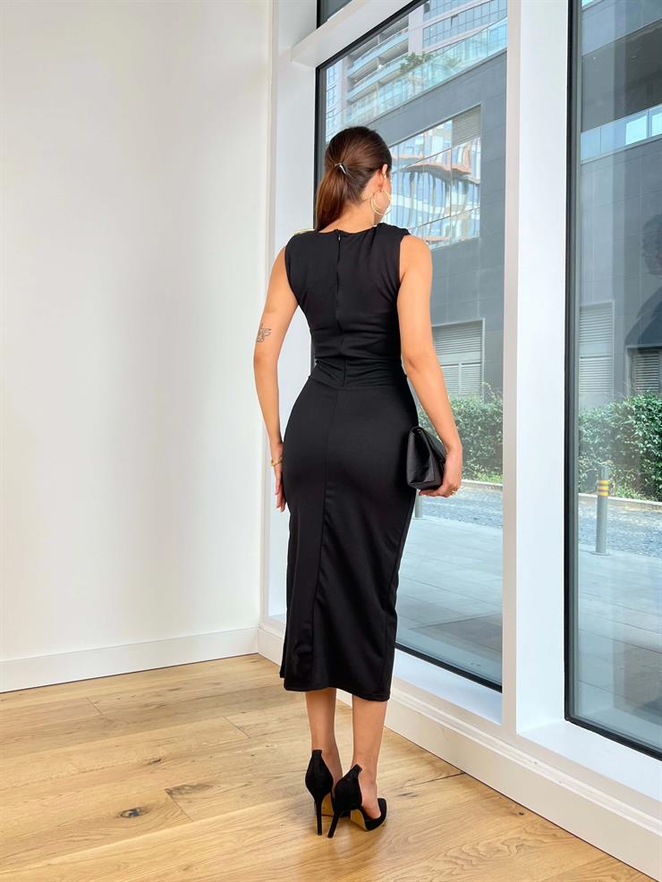 Kolsuz Omuz Aksesuarlı Drapeli Streç Roan Kadın Siyah Midi Elbise 25K062