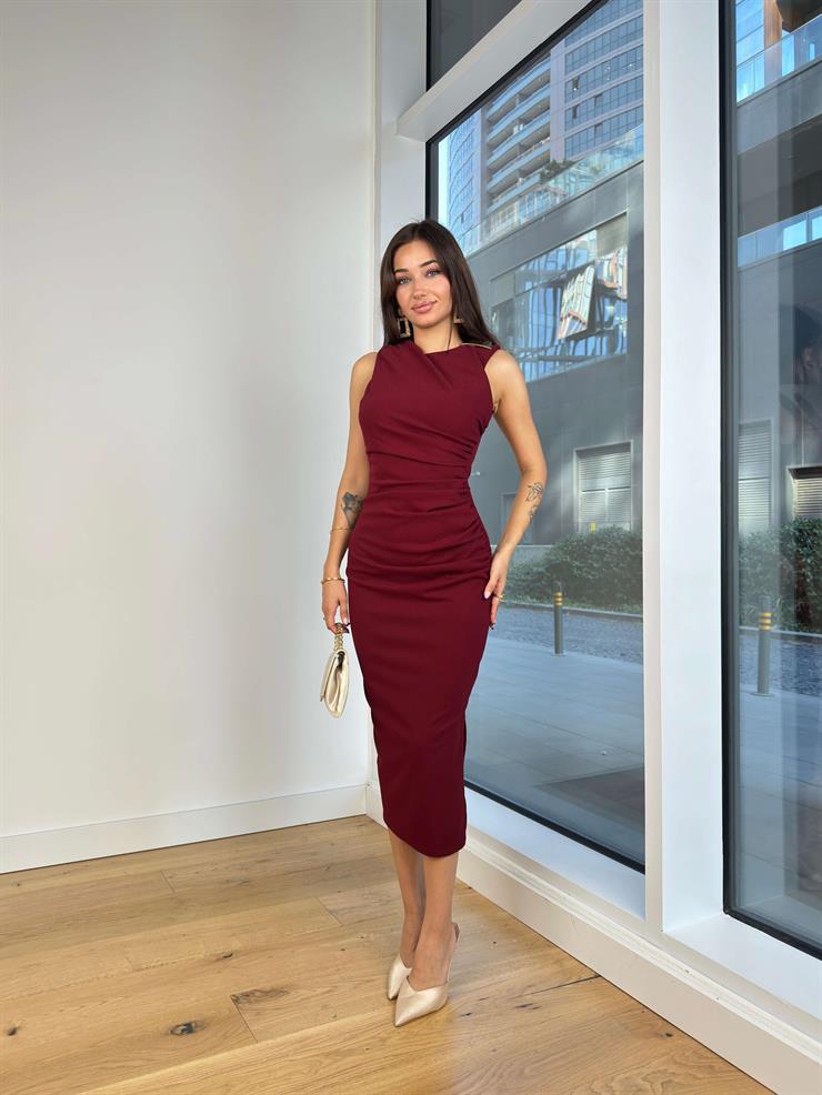 Kolsuz Omuz Aksesuarlı Drapeli Streç Roan Kadın Bordo Midi Elbise 25K062