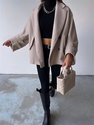 Önü Düğme Kapamalı Oversize Rosana Kadın Taş Kaban 23K000190