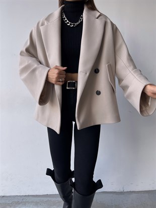 Önü Düğme Kapamalı Oversize Rosana Kadın Taş Kaban 23K000190