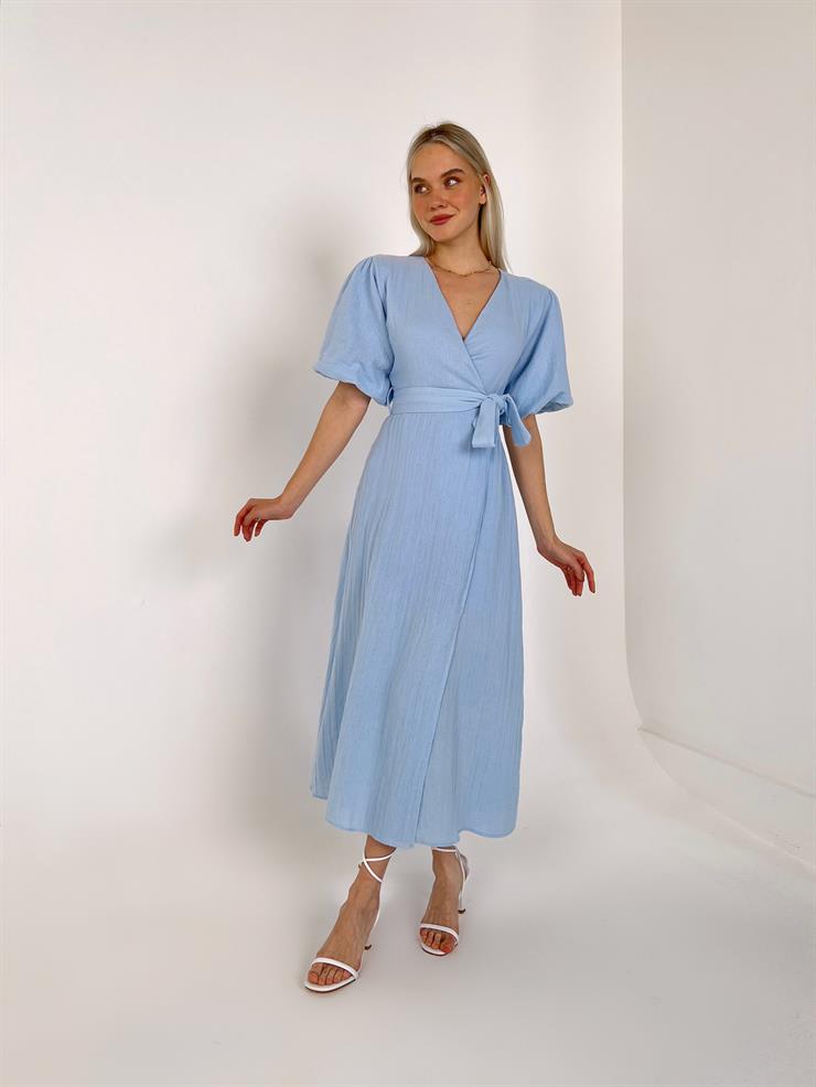 Kruvaze Yaka Belden Kuşak Bağlamalı Yandan Yırtmaçlı Rowena Kadın Mavi Elbise 23Y000154