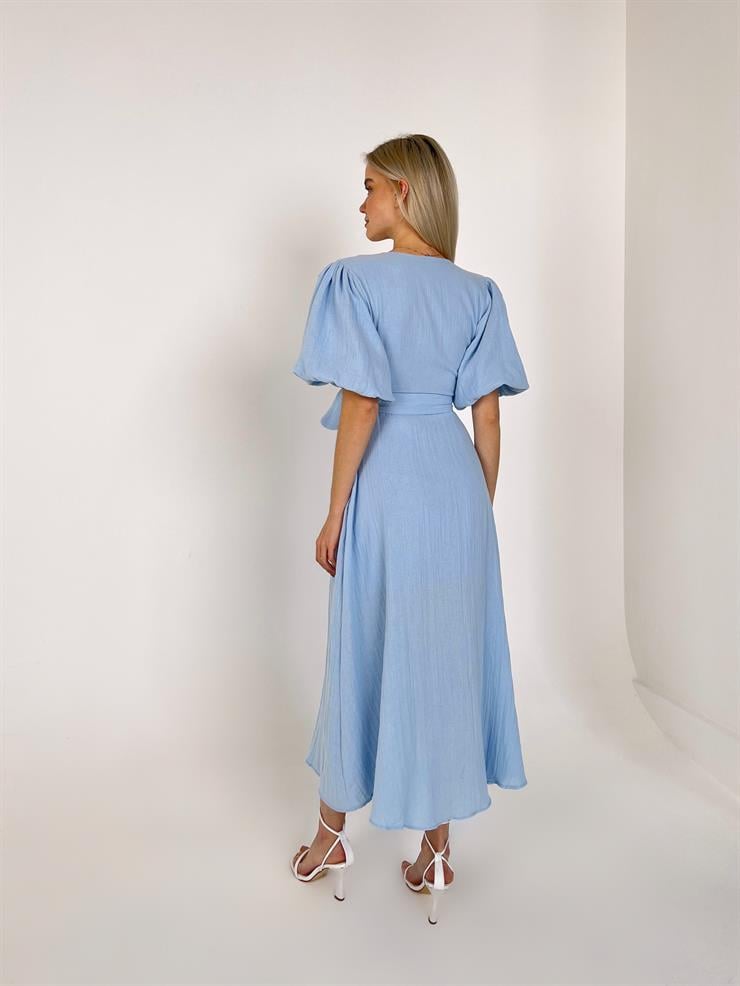 Kruvaze Yaka Belden Kuşak Bağlamalı Yandan Yırtmaçlı Rowena Kadın Mavi Elbise 23Y000154