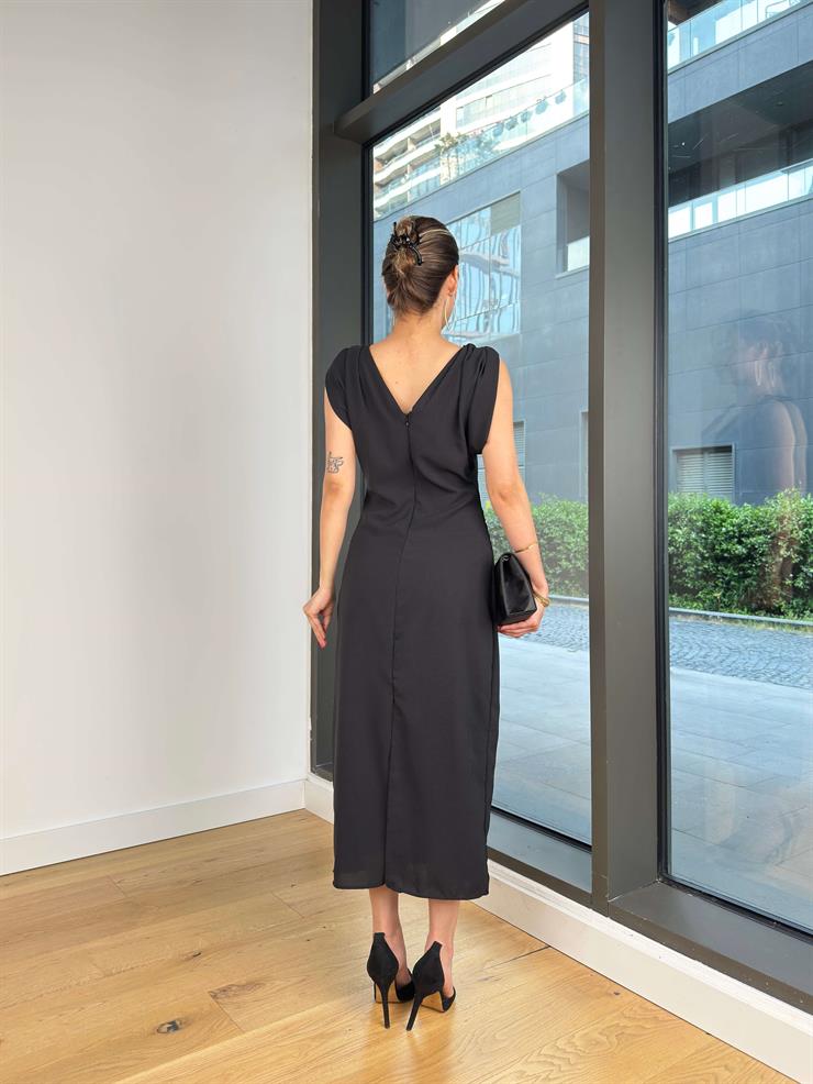 V Yaka Askısı Aksesuar Detaylı Rubel Siyah Kadın Elbise 25Y406