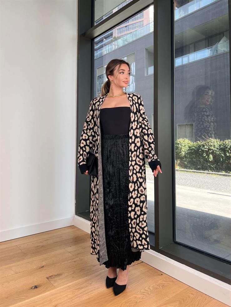 Beli Lastikli Kırışık Görünümlü Sando Siyah Kadın Saten Etek 25K484