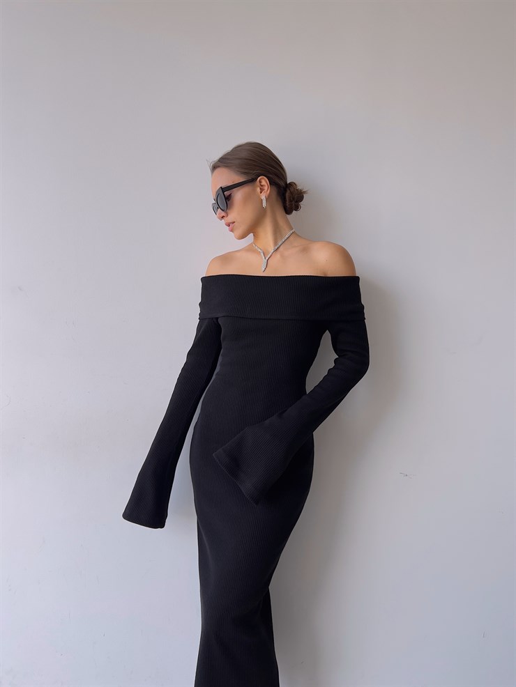 Madonna Yaka Kol Ucu Geniş Kesim Yandan Yırtmaçlı Sandro Kadın Siyah Kaşkorse Elbise 23K000228