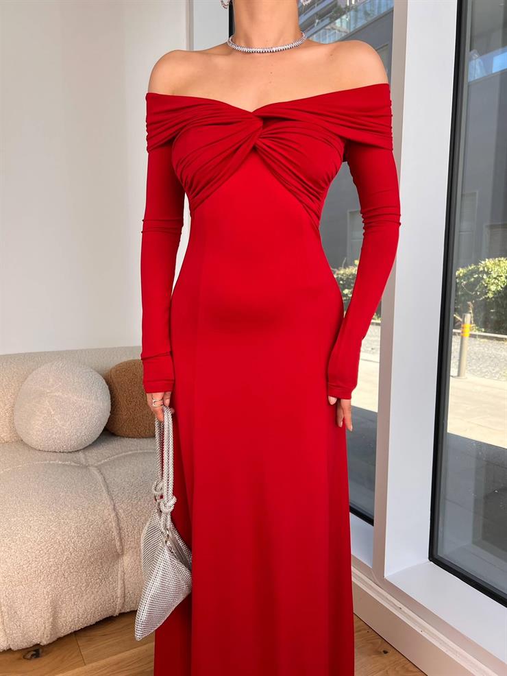 Madonna Yaka Göğüs Kısmı Büzgülü Uzun Kol Sandy Kırmızı Elbise 25K428