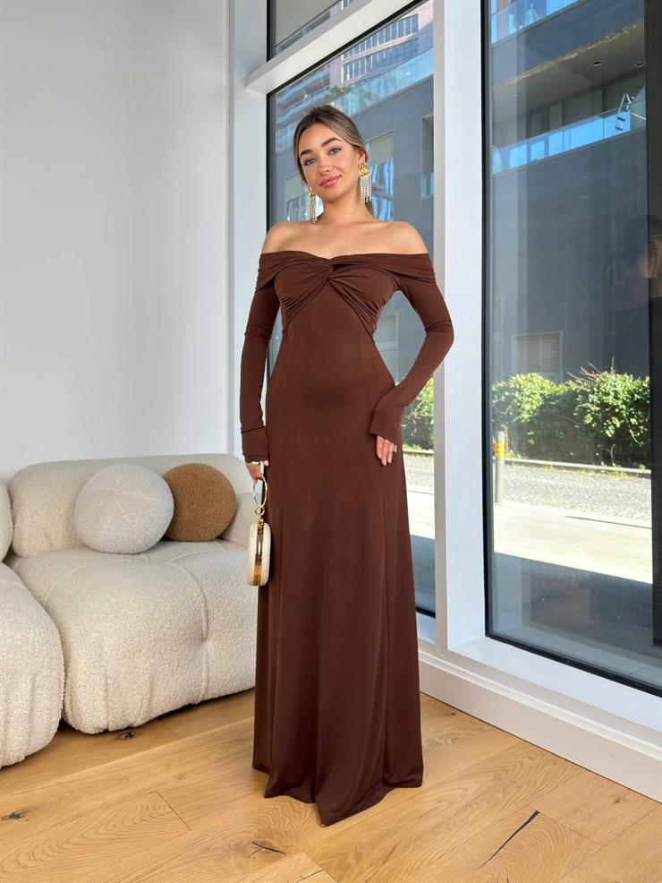 Madonna Yaka Göğüs Kısmı Büzgülü Uzun Kol Sandy Kahve Elbise 25K428