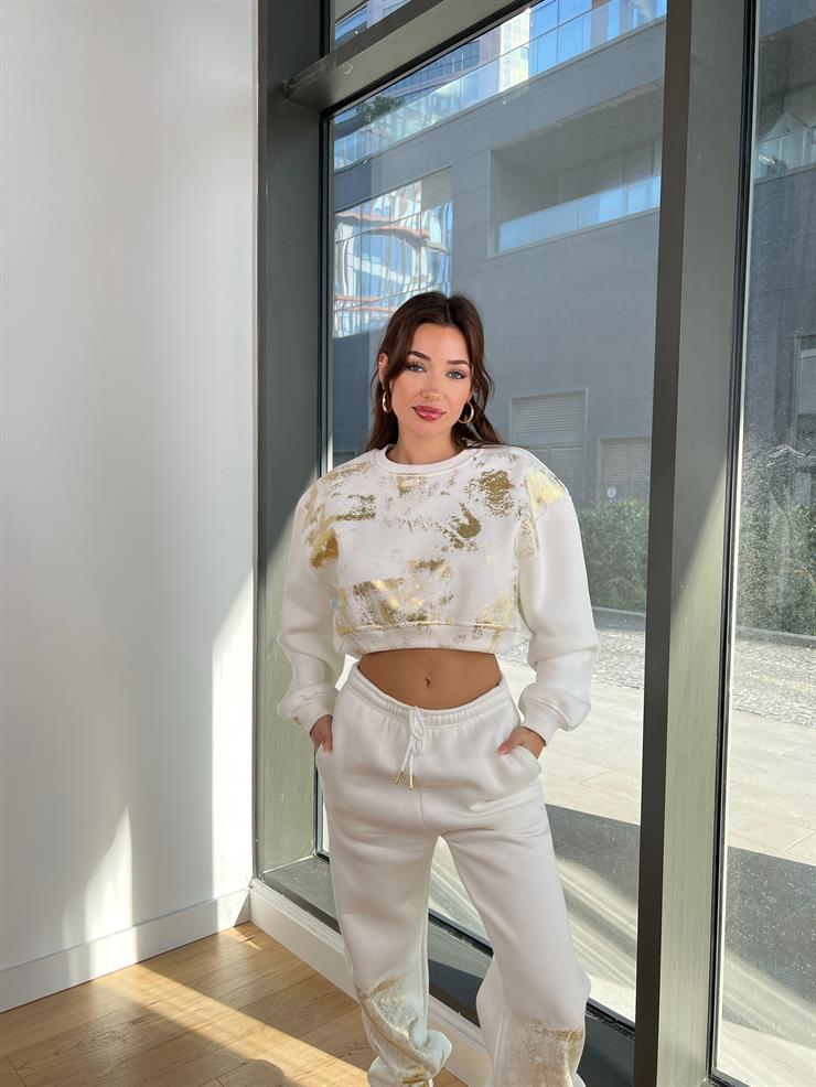 Bisiklet Yaka Crop Sweatshirt Paçası Ve Beli Lastikli Eşofman Altı Sara Kadın Ekru Altın Detaylı Takım 24k350