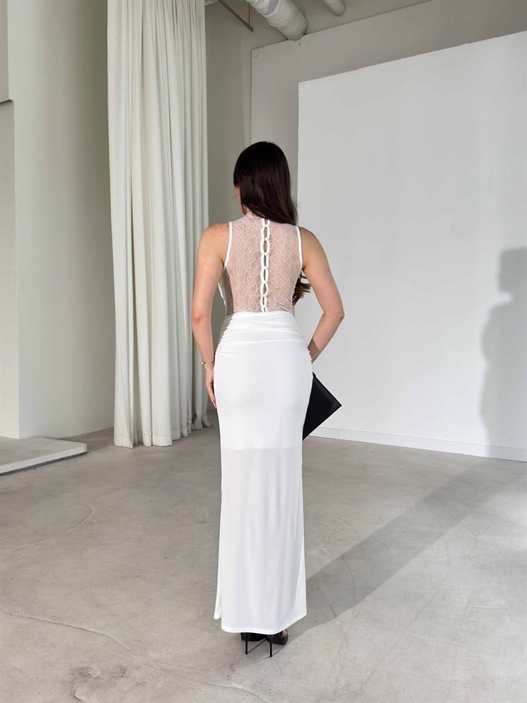 Önü Ve Arkası Dantel Detaylı Degaje Yaka Maxi Beyaz Sarah Kadın Elbise 26Y197