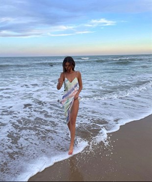 Askılı Saten Batik Desenli Kadın Renkli Elbise 21Y000249