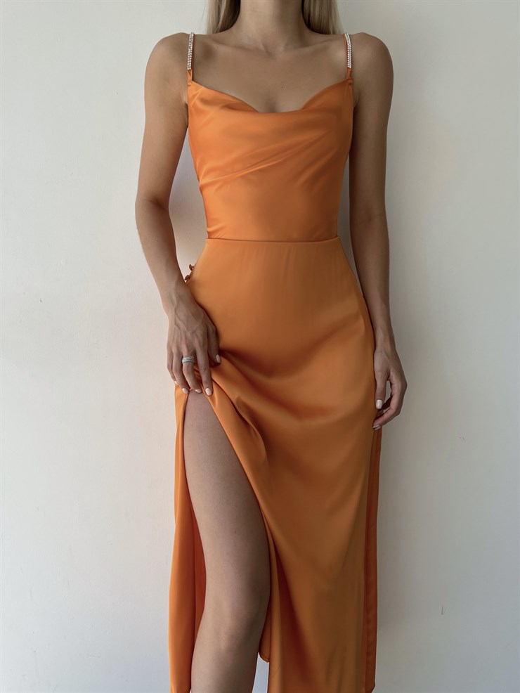 Saten Degaje Yaka Yanı Düğme Detaylı Yırtmaçlı Libor Kadın Sarı Elbise 22Y000452