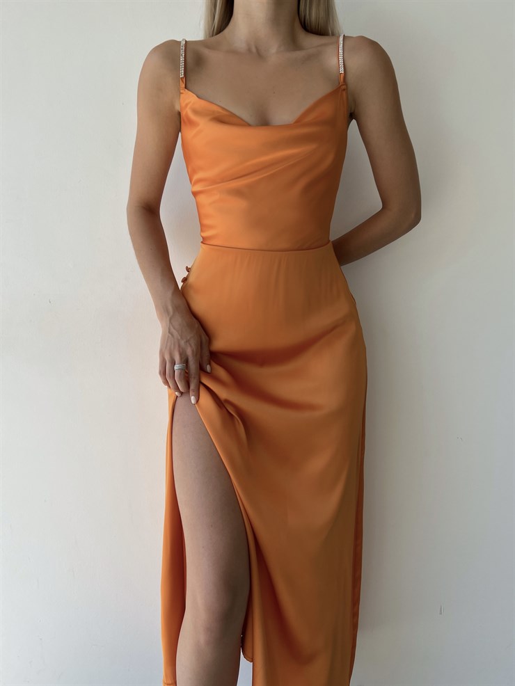 Saten Degaje Yaka Yanı Düğme Detaylı Yırtmaçlı Libor Kadın Sarı Elbise 22Y000452