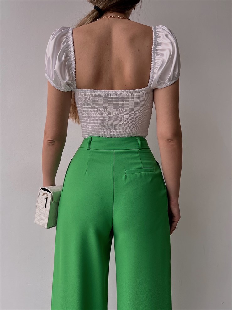 Saten Düğme Detay Kalp Yaka Emily Kadın Beyaz Korse Bluz 22Y000077