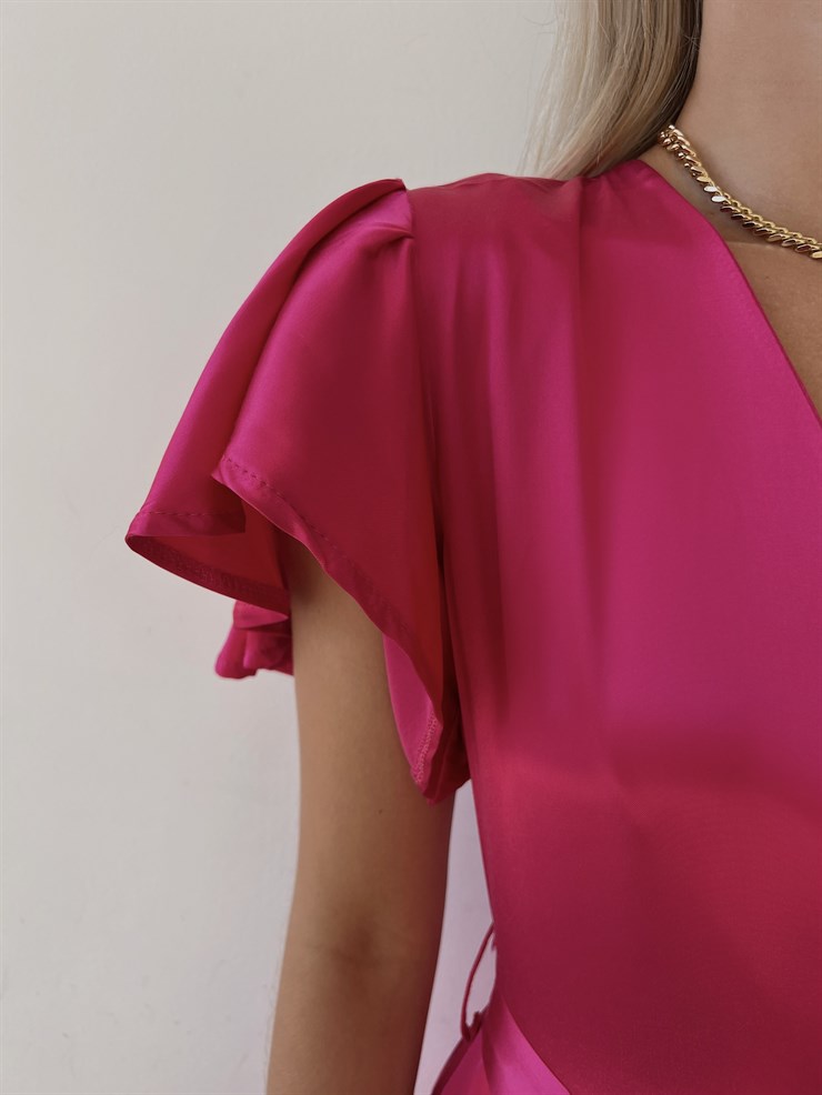 Saten Kruvaze Yaka Kol Ve Etek Kısmı Volanlı Lara Kadın Fuşya Elbise 22Y000492