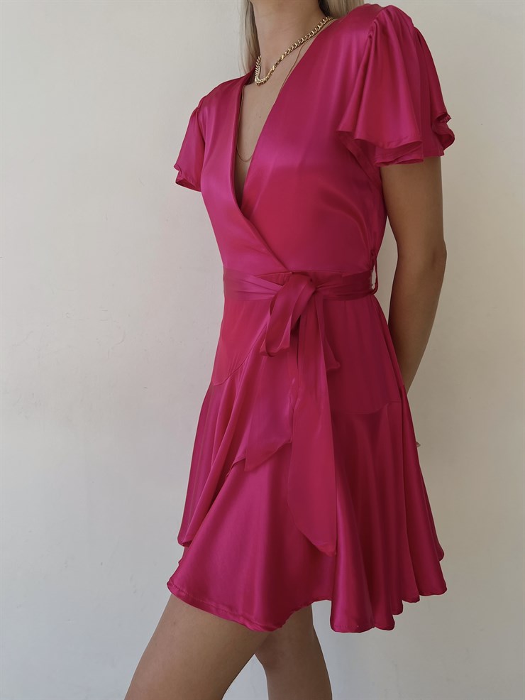 Saten Kruvaze Yaka Kol Ve Etek Kısmı Volanlı Lara Kadın Fuşya Elbise 22Y000492