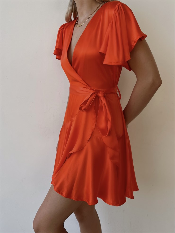 Saten Kruvaze Yaka Kol Ve Etek Kısmı Volanlı Lara Kadın Oranj Elbise 22Y000492