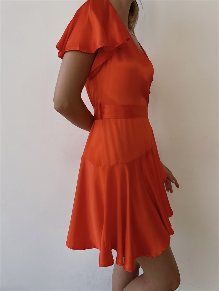 Saten Kruvaze Yaka Kol Ve Etek Kısmı Volanlı Lara Kadın Oranj Elbise 22Y000492