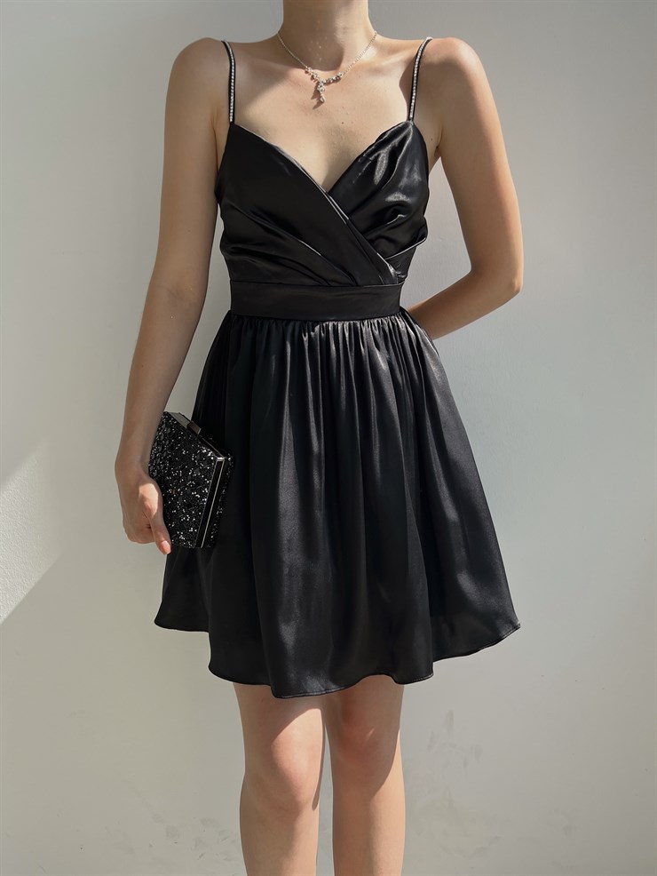 Saten Kuvaze Yaka Plileli Vesper Kadın Siyah Mini Elbise 22Y000322
