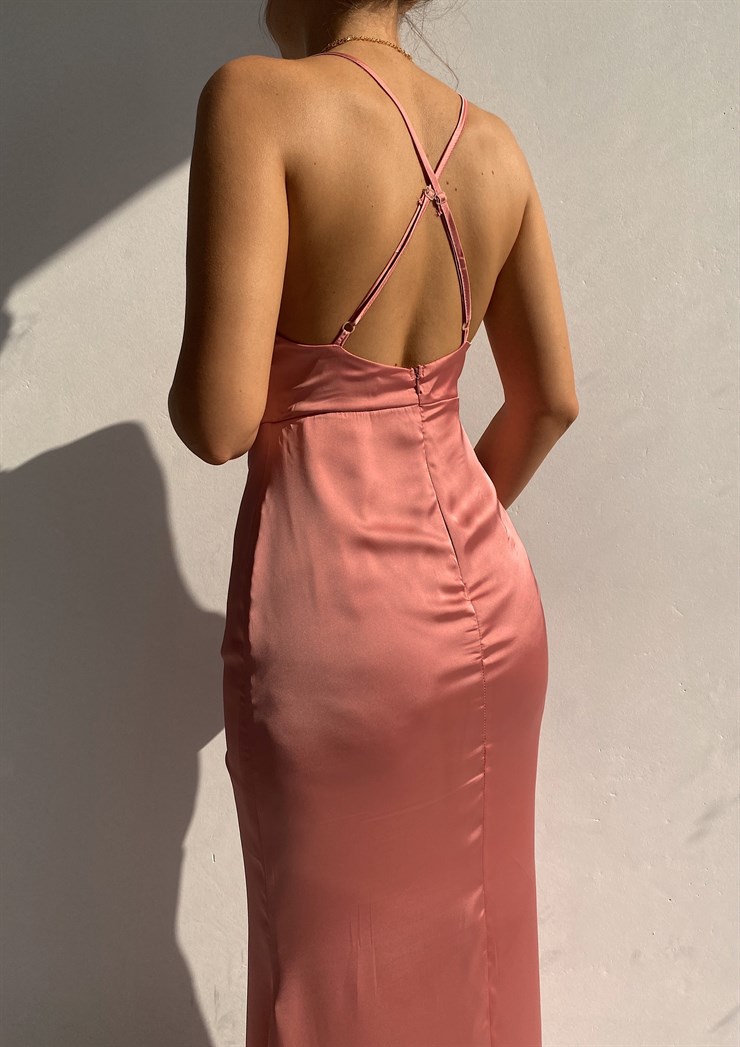 Saten Sırt Dekolte Arkası Çapraz Askılı Mermaid Kadın Pudra Uzun Elbise 21Y000485