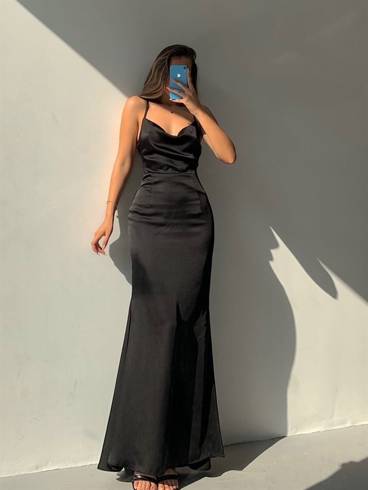Saten Sırt Dekolte Arkası Çapraz Askılı Mermaid Kadın Siyah Uzun Elbise 21Y000485